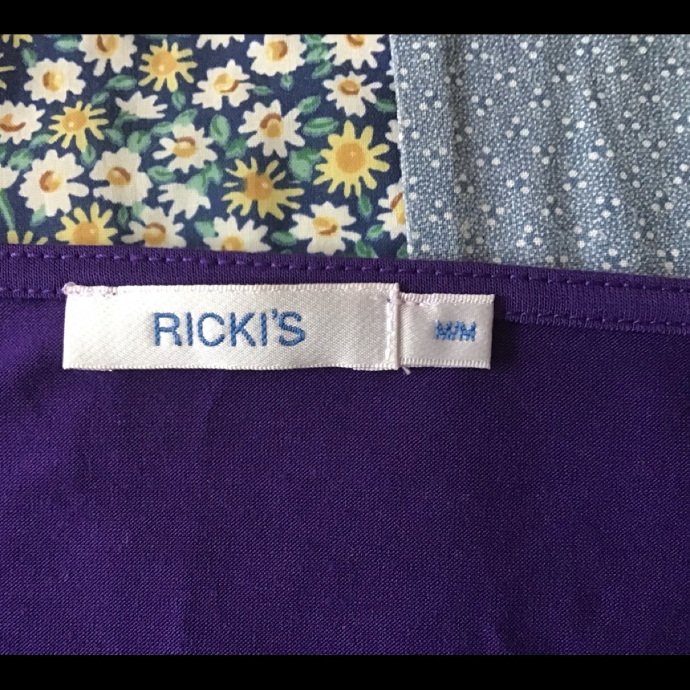 Ladies Top - Picture 2 of 2